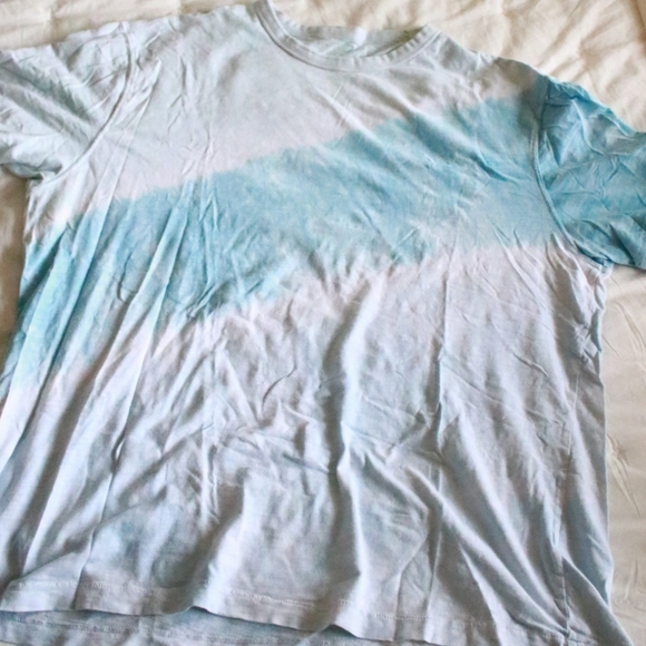 American Eagle Outfitters Light Blue Tie-Dye Tee - Picture 2 of 4